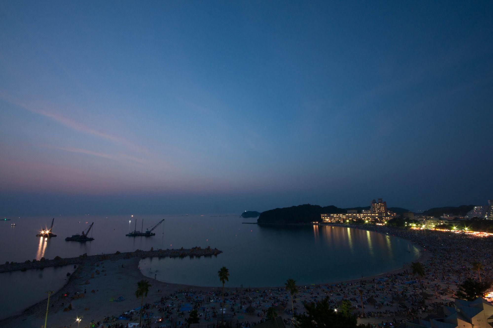 Hotel Hanatemari Сирахама Экстерьер фото